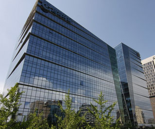 杰辰為您解說玻璃幕墻的相關(guān)知識